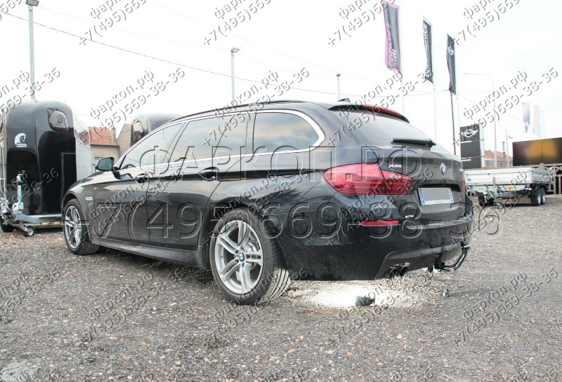 Фаркоп на BMW 5-Series седан/универсал F10/F11 2010-2016. Быстросъемное вертикальное крепление шара (на ключе). Невидимый вырез в бампере. Нагрузки 2200/100 кг, масса фаркопа 28 кг