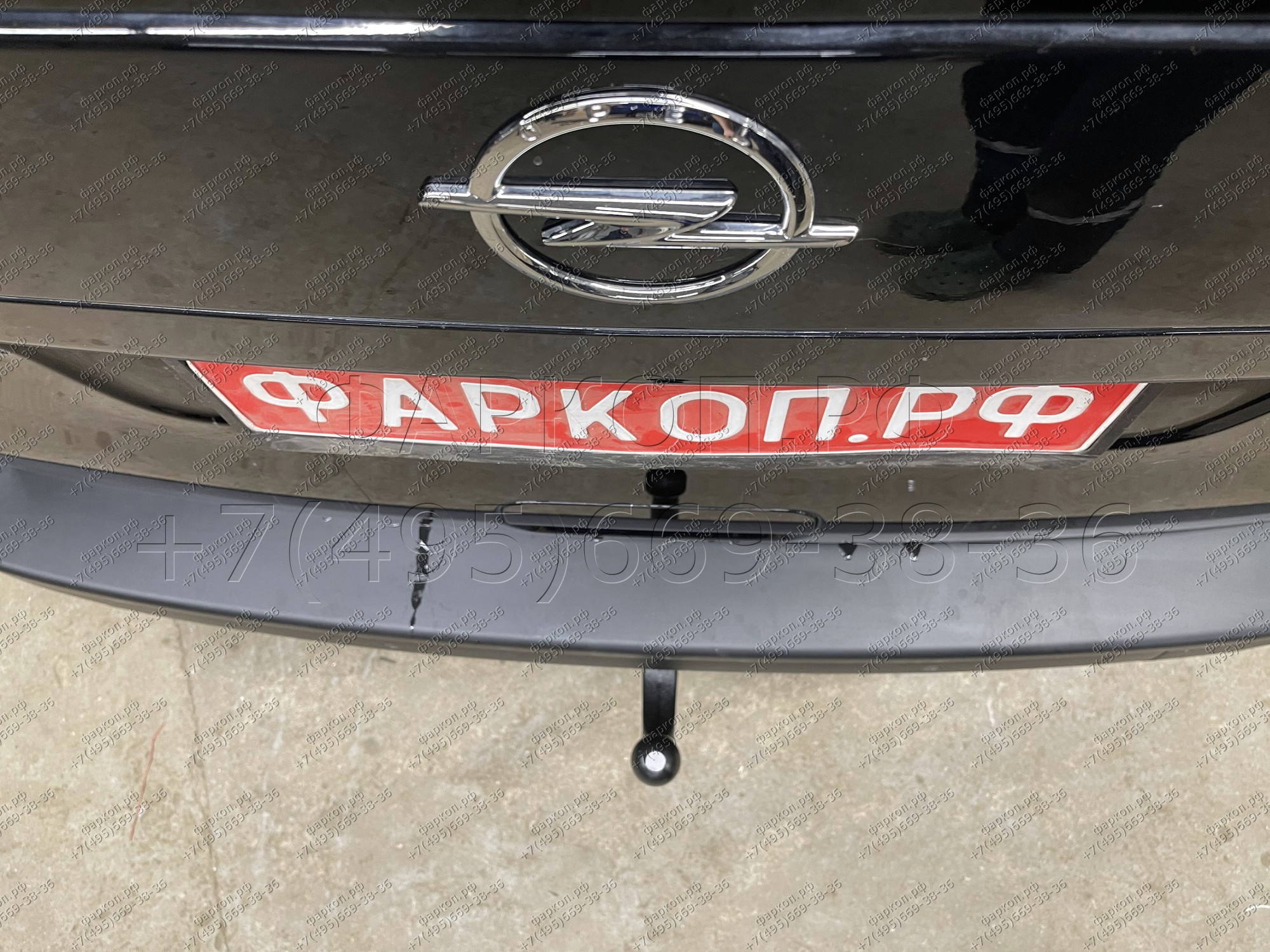 Фаркоп на Citroen Spacetourer 2016-, Peugeot Traveller 2016-, Citroen Jumpy 2016-, Peugeot Expert 2016-, Toyota Proace 2016-, Toyota Proace Verso.2016-, Opel Zafira LIfe 2019-, Opel Vivaro 2019-, Fiat Scudo 2022-. Съемное вертикальное крепление шара (на ключе). Без выреза в бампере. Нагрузки 2500/104 кг, масса фаркопа 27 кг